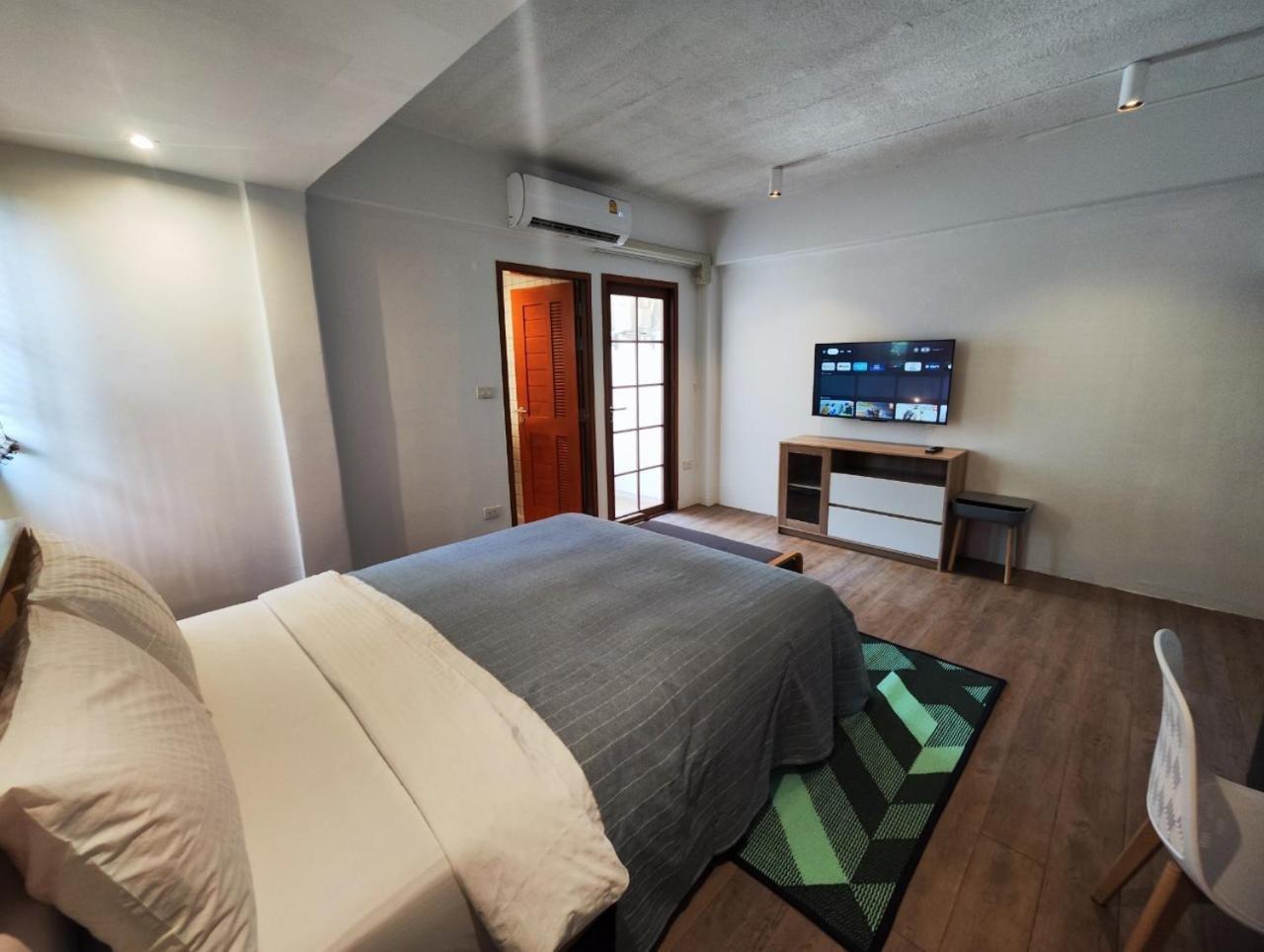 Suneta Hostel Chiangmai Chiang Mai Esterno foto