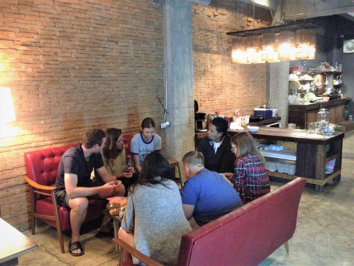 Suneta Hostel Chiangmai Chiang Mai Esterno foto